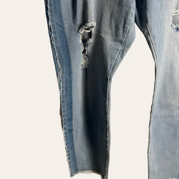 Celebrity Pink Mid-Rise Ankle Skinny Distressed Two-Tone Denim Blue Jeans - Picture 5 of 9